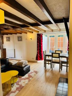 sinton House - 7