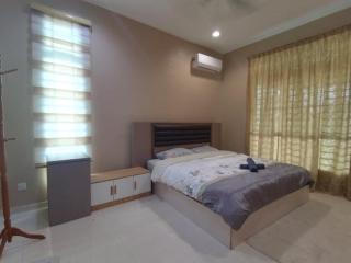 Krubong Perdana I 4BR I Game I 8 Pax I Family Gathering - 4