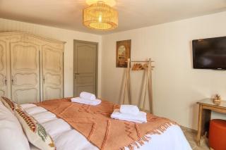 Agathe-Votre cocon 4 étoiles jacuzzi & spa - 1
