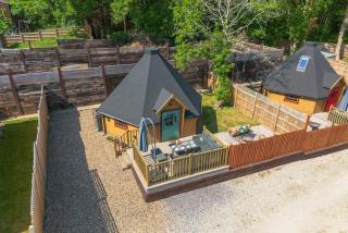 Woods Meadow Glamping - 3