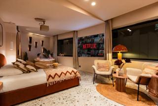 Love Room Strasbourg, Suite Ibiza, Balnéo & Sauna - Strasburgo - 0