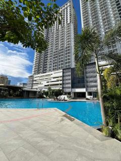The Grand Condo - 7