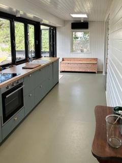 Bright Summer House With Sea View - 9