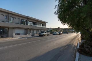 Elegant Seaside Escape -10 Steps from Sandy Beach! - 4