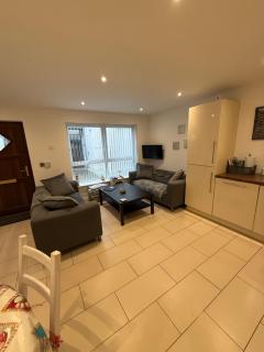 Ballycastle, Beachside Apartment - 3