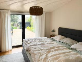 Renovated Wooden House At Vejby Beach - 6