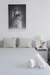 Heart of Old Town Charles Bridge Wenceslas Square Spacious 3-Bedroom Apartment - 8