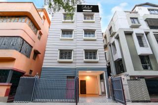 Collection O Gariahat Kolkata Formerly 6 Seasons - 0