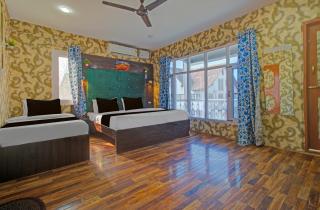 Collection O Kursoo Rajbagh Formerly Mid Valley Residency - 8