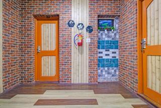Collection O Kursoo Rajbagh Formerly Mid Valley Residency - 3