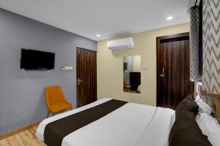 Super Townhouse Z Square Mall Formerly The Mall Road Inn - 1