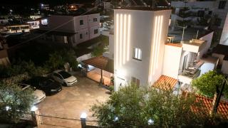 Villa Family Garden - 2