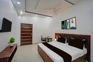 Super Hotel O Sector 110 Noida Formerly Luv Kush Tower Bhangel - 3