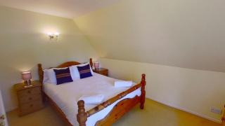 88 Strawberry Hill, Tolroy Manor - 2