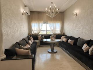 -Fes Escape- 91 qm Apartment mit Balkon, Top Lage - 8