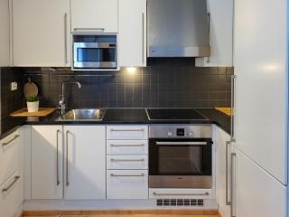 2ndhomes Modern apartment with glazed balcony & sauna - 4