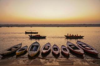 1 min from Dashashwamedh Ghat - River & Temple , Gr8 Service Guarantee - 0