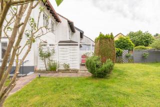 Family-Friedndly Home with Large Garden &BBQ Grill - 8