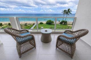 Beachfront Luxury - 4