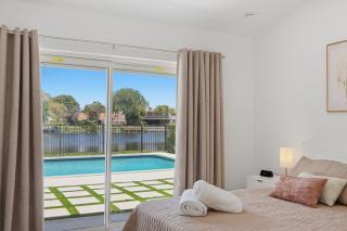 Lakefront Luxury Retreat - Heated Pool & Game Room - 1