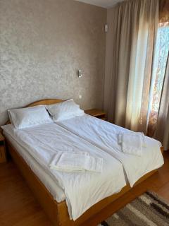 Ranchoto Guest House Cozy Lake and Nature Escape - 5