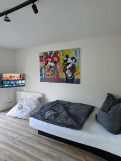 All-In Rhein-Main - Pool, Sauna & Workspace! - 6
