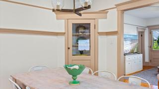 Modern Historic Charm 4br ONE Block to Beach - 1