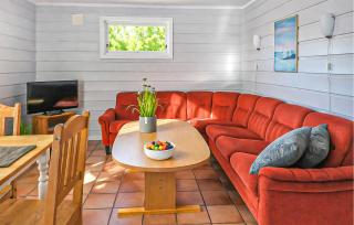 Cozy Home In Krokkleiva With Sauna - 2