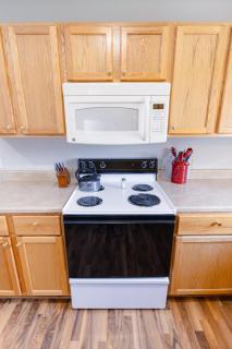 Bass Creek's Cozy Outback Country Retreat - 2