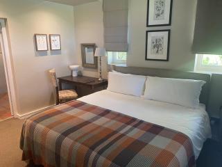 Klein Welmoed Luxury Guest House - 3