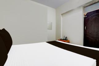 Hotel O SKY HOTEL - 2