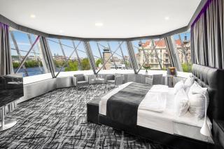 Dancing House hotel - Tančící dům - 3