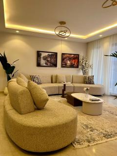 Condotel apartment, first residence for rent in Z Towers in Sheikh Zayed - 0
