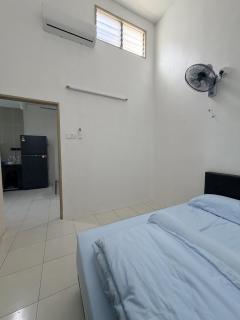 Small Yard Homestay Sungai Siput Cozy 3BR - 5