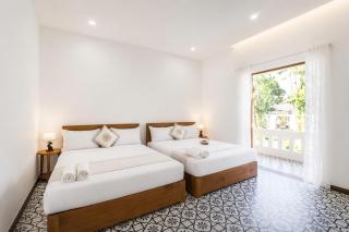 Sunset Cove Boutique Resort - 5