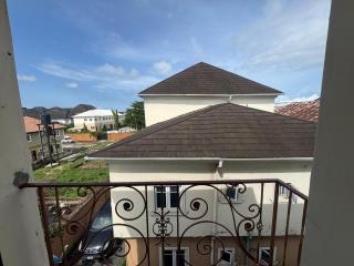 EmmNest Suites - 2