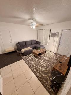 Miami Beach beautiful 2 bed room - 9