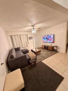 Miami Beach beautiful 2 bed room - 8
