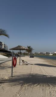 Luxury 4BR Beach Access Villa by FREE Holiday Homes - 7