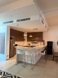 Luxury 4BR Beach Access Villa by FREE Holiday Homes - 2