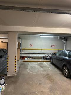 Modern Silent Center Riga Apartment, Free Private Underground Parking - 7