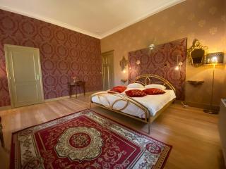 Le Soyeureux Holiday Cottage Villa Spa - 1