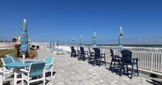 Direct ocean front view 1 bedroom 2 Pools - 1