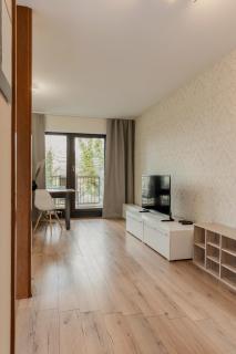 17-Stillvolles 2-Zimmer Apartment mit Boxspringbett,WLAN,großem Balkon mit Gartenblick - 2