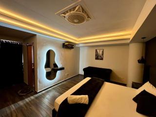 Luxury Apartments In Rawalpindi - 1BHK - Self CheckIn - 9