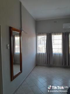 Bantu Bed and Breakfast , Bar & Grill - 2