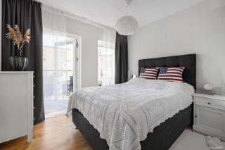Stylish Sätra Apartment with Balcony Near Metro - 1