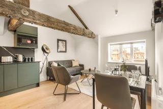 Modern & Bright 1 Bedroom Apartment in Sheffield - 0
