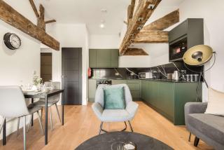 Modern & Bright 1 Bedroom Apartment in Sheffield - 3