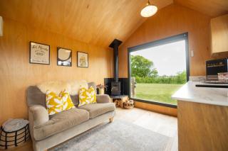 The Huts At Woodthorpes - 8